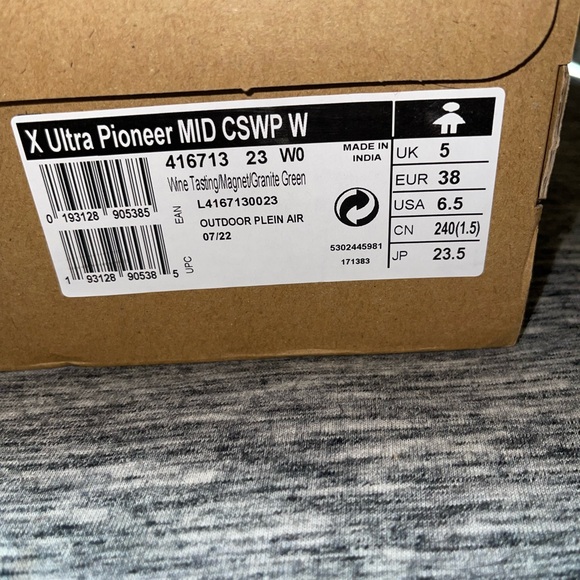 Women's salomon xultra pioneer mid cswp hiking boots wine tasting/magnet size6.5 - Picture 12 of 12